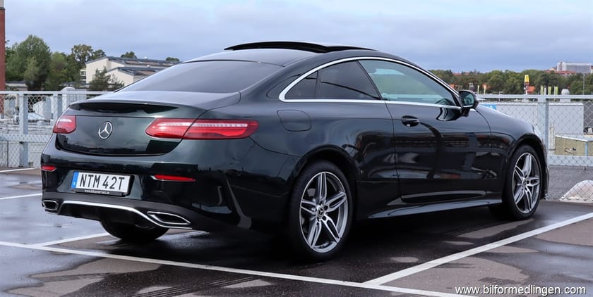 Bild 3 av Mercedes-Benz E 220 d Coupé 4MATIC AMG Pano S/V-hjul