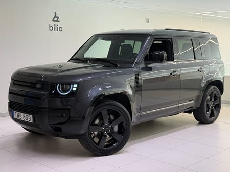 Land Rover Defender P300e PHEV