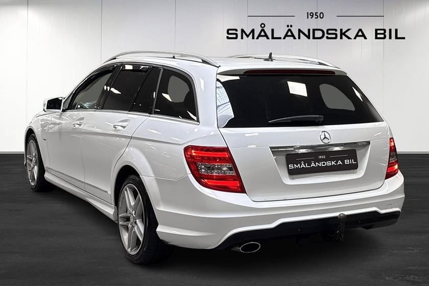 Bild 3 av Mercedes-Benz C 220 T CDI 4MATIC Plus Avantgarde Drag 170hk
