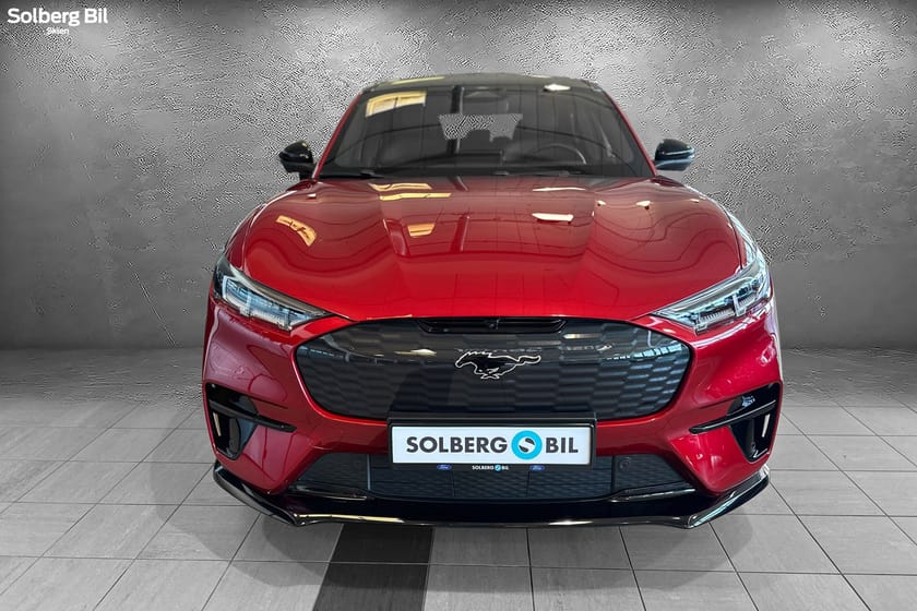 Bilde 2 av Ford Mustang Mach-E GT AWD/ Glasstak/ B&O/ 360/ CarPlay/  Skinn/ 601 hk