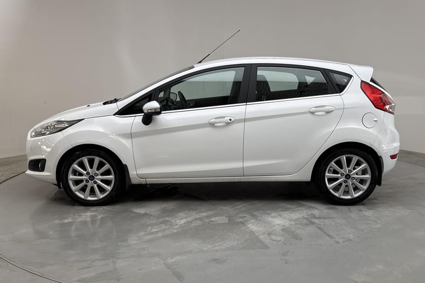 Bild 2 av Ford Fiesta 1.0T EcoBoost 100hk Titanium Dragkrok Automat