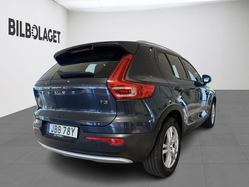 Bild 3 av Volvo XC40 T3 FWD aut Momentum Advanced(KAMERA/NAVI/DRAG)