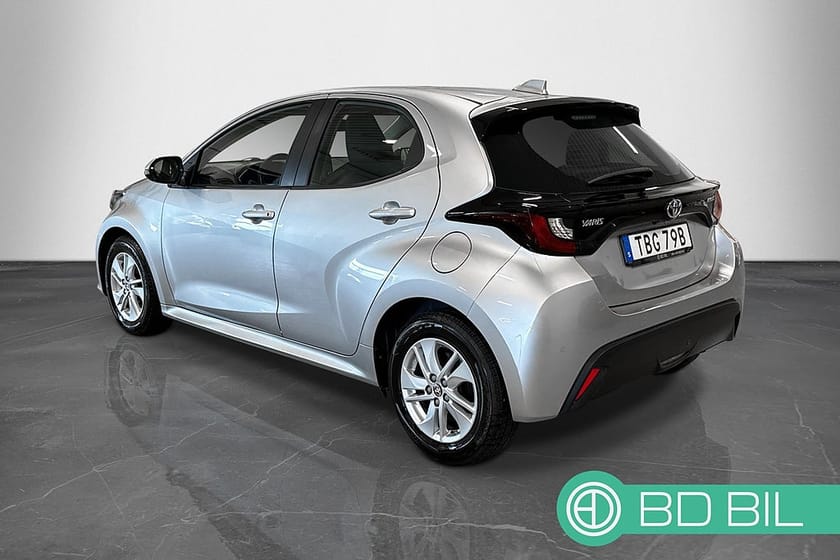 Bild 2 av Toyota Yaris Hybrid CVT Active BACKKAMERA MOMS