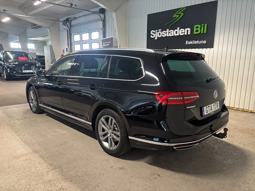 Bild 3 av Volkswagen Passat Sportscombi 2.0 TDI R-Line/Cockpit/Drag/Värmare