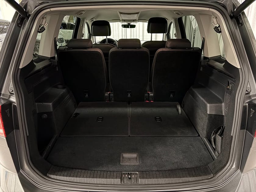 Bild 5 av Volkswagen Touran 1.4 TSI BMT 150 7-sits Inkl. Dragkrok Motorvärmare