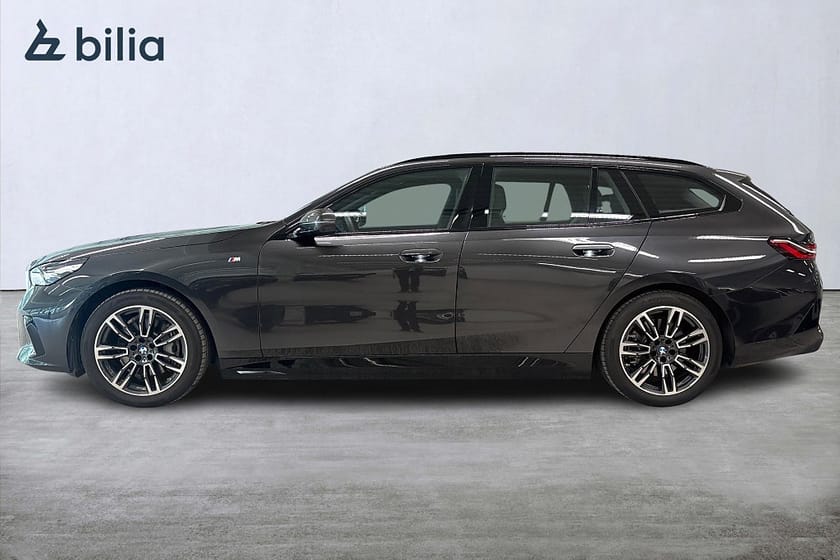 Bild 3 av BMW i5 xDrive40 Touring xDrive 40 M-Sport | Drag | Komfortstolar | H&K