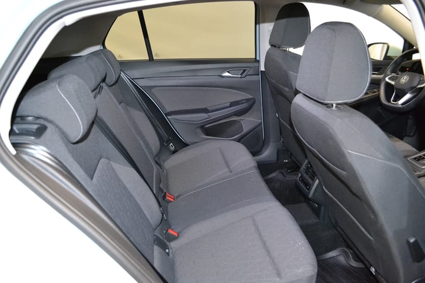 Bild 5 av Volkswagen Golf 1.5 eTSI 150hk