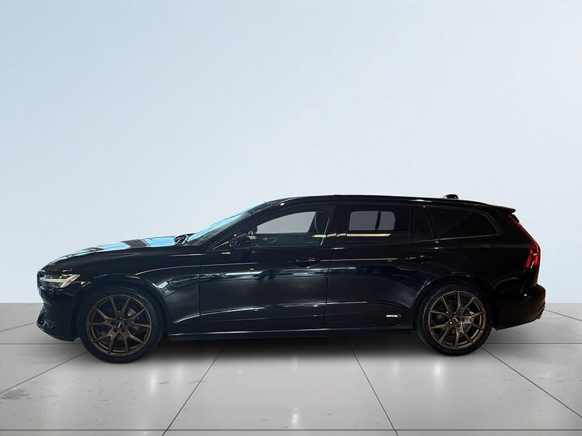 Bild 4 av Volvo V60 D3 AWD Momentum Dvärme Dragkrok Navi Rattvärme S&V-däck