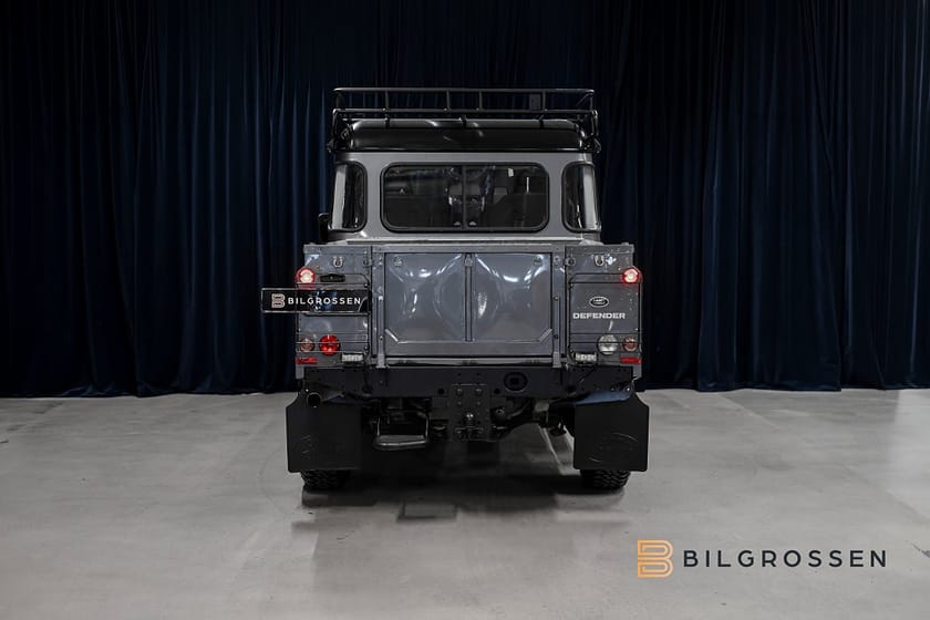 Bild 4 av Land Rover Defender 110 Dubbelhytt Pick Up Rover MOMS LEASBAR