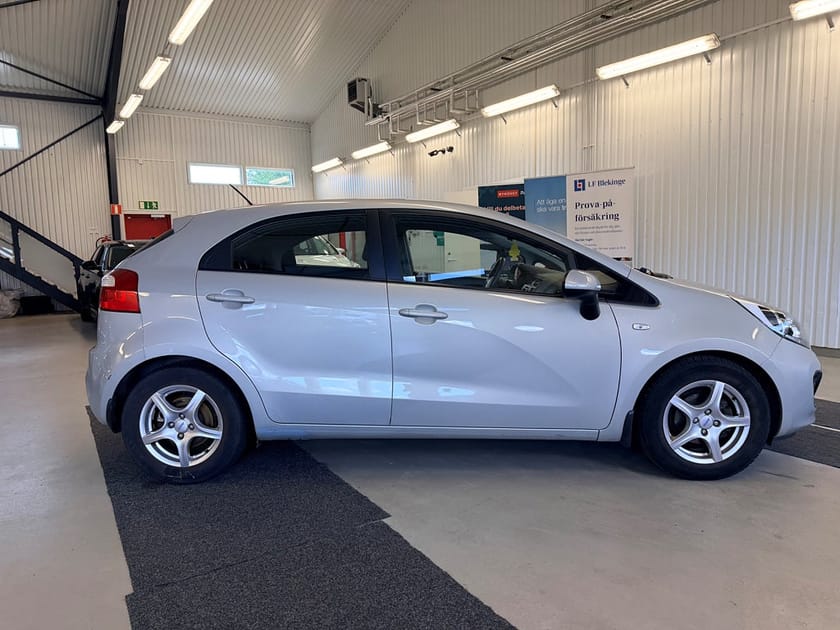 Bild 4 av Kia Rio 5-dörrar 1.2 CVVT Manuell, 84hk GLS * Låga mil *