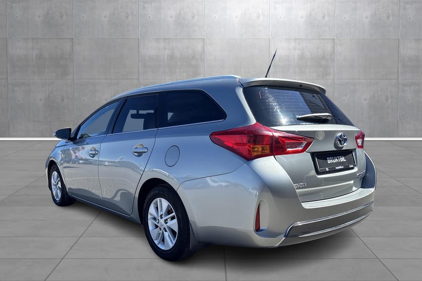 Bilde 3 av Toyota Auris Touring Sports Hybrid Active 1, 8 L  - stv