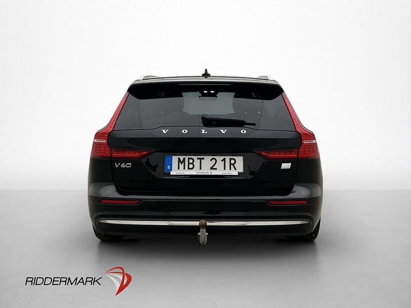 Bild 5 av Volvo V60 Recharge T6 AWD Core Bright Värmare Dragkrok 360°