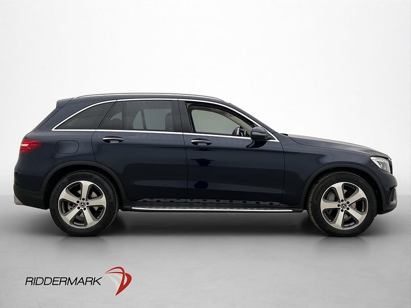 Bild 5 av Mercedes-Benz GLC 220 d 4MATIC 4M 170hk Pano Burmester Luftfjädring