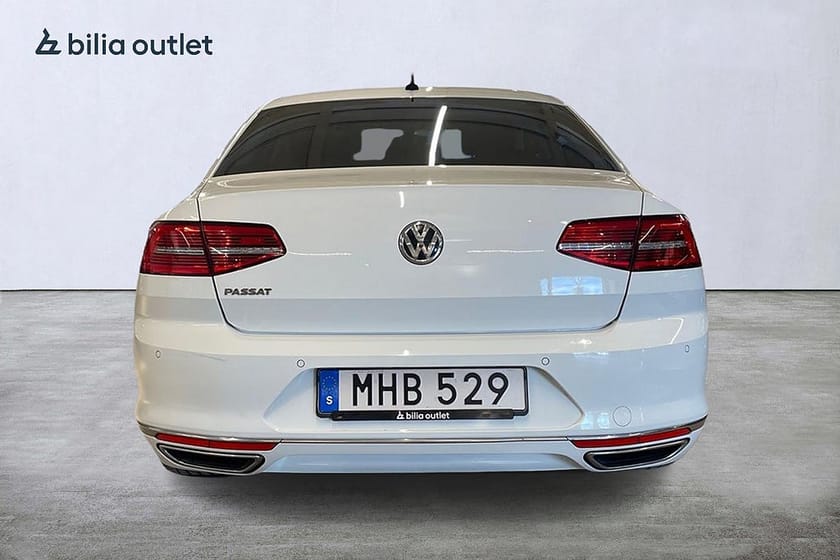 Bild 5 av Volkswagen Passat 2.0 TDI 4Motion GTS 240hk / Värmare/ B-Kamera/ Drag