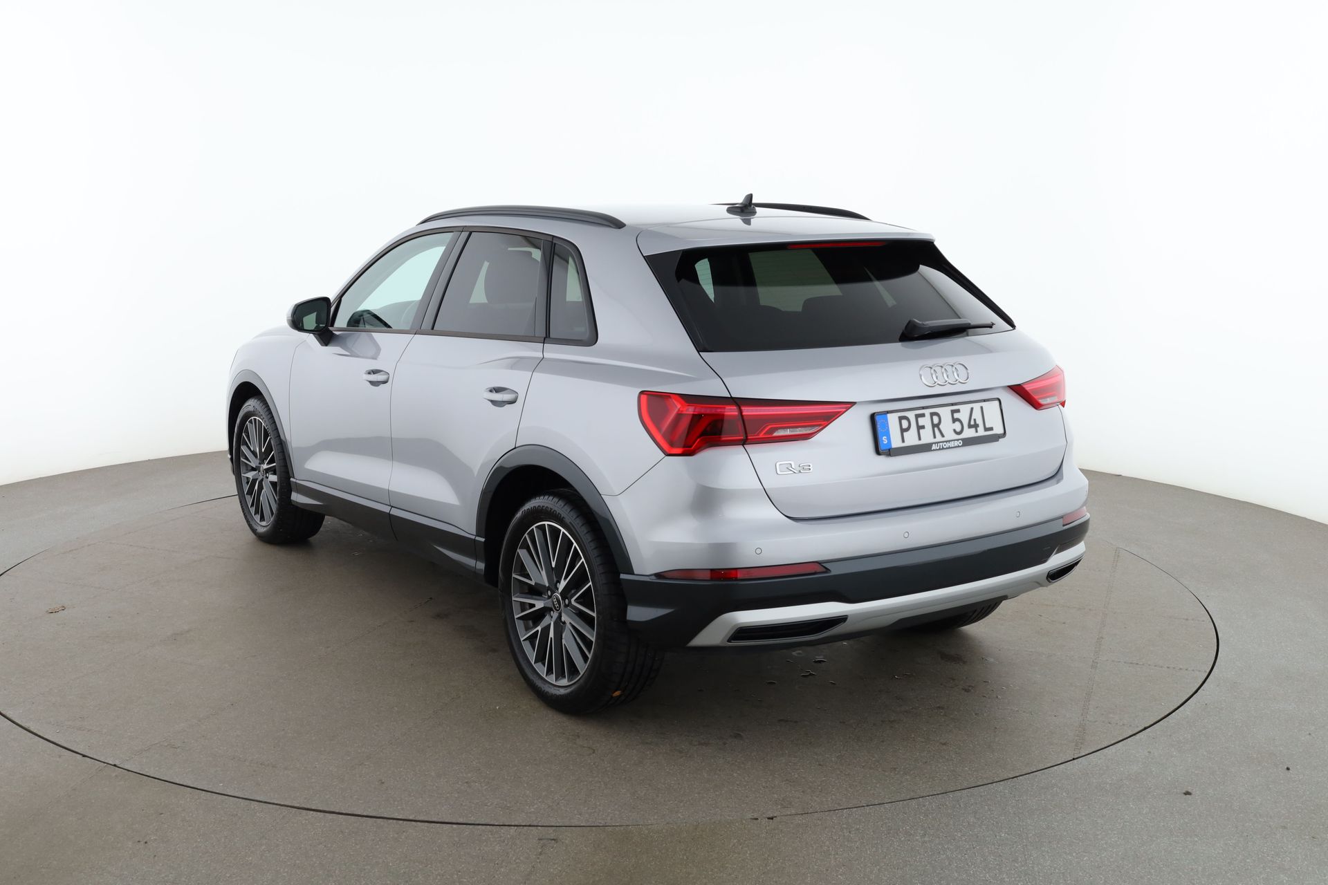 Audi Q3 35 TFSI Advanced 2024, bild 3/10