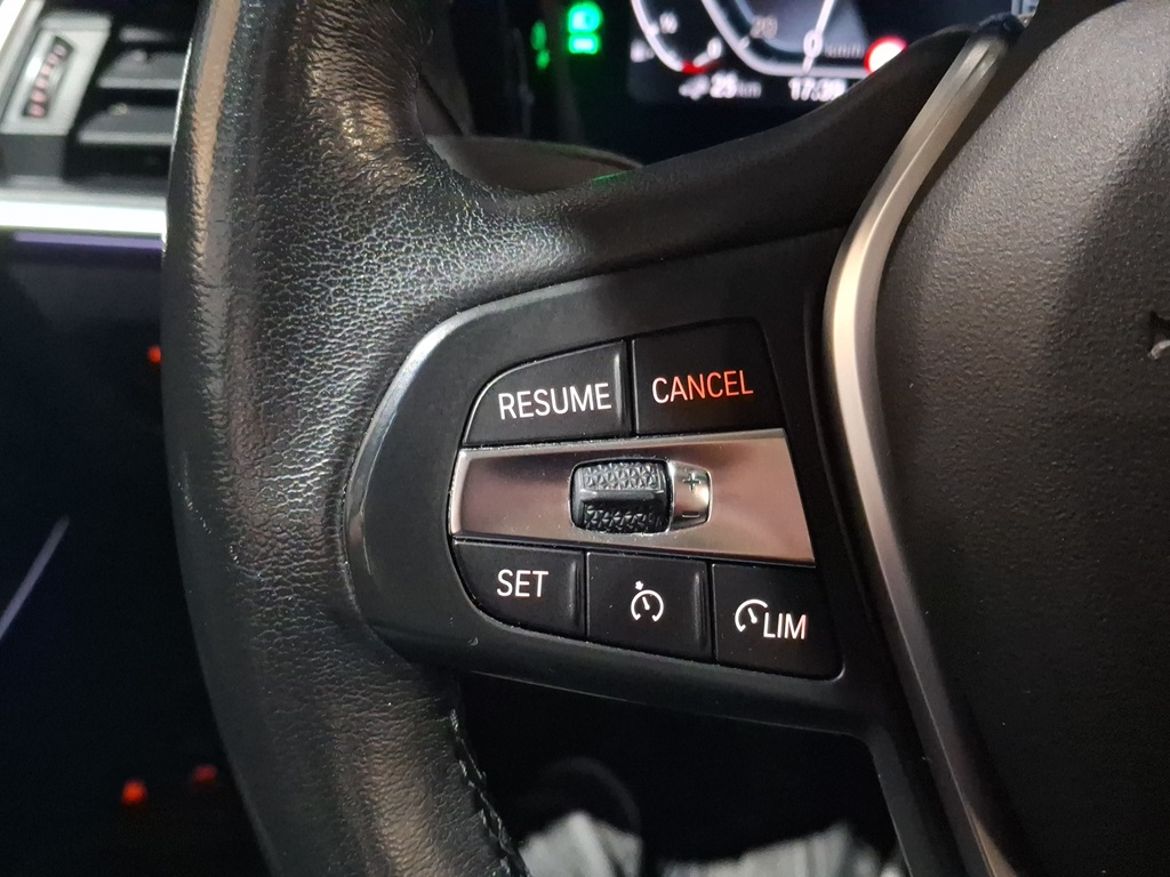 BMW BMW 330e xDrive Touring — bild 19