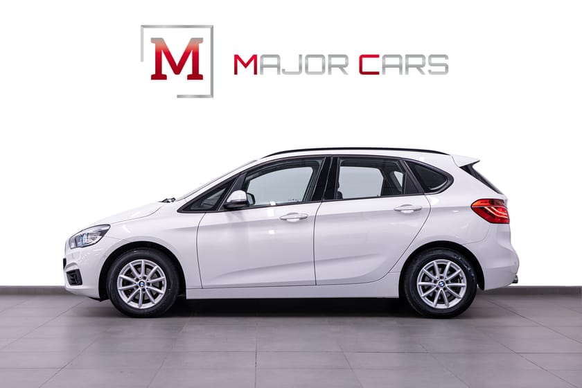 Bild 3 av BMW 218d Active Tourer Pano Skinn B-Kamera Navi LED 150hk