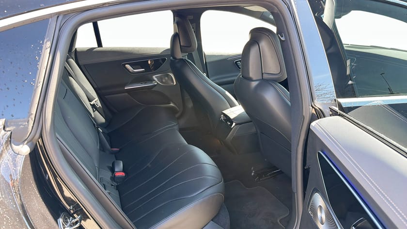 Bild 5 av Mercedes-Benz EQE 350 SPECIAL EDITION Advanced plus Burmester