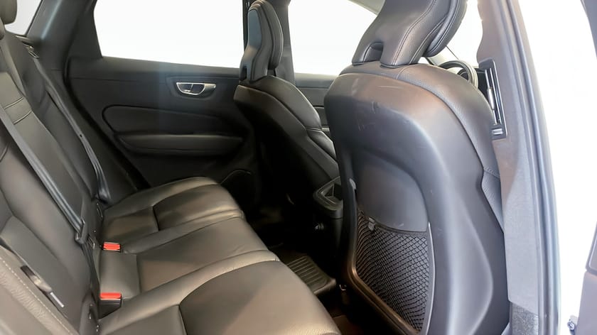 Bild 5 av Volvo XC60 T8  Farthållare Dragkrok Rattvärme Panorama