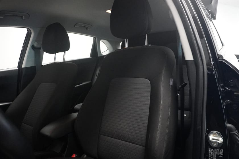 Bild 4 av Hyundai i20 Essential 1.0 T-GDi DCT Cockpit Lane Assist Backkamera