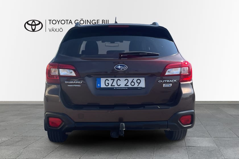 Bild 4 av Subaru Outback Summit 2.0 4WD M/K värmare Drag V-hjul