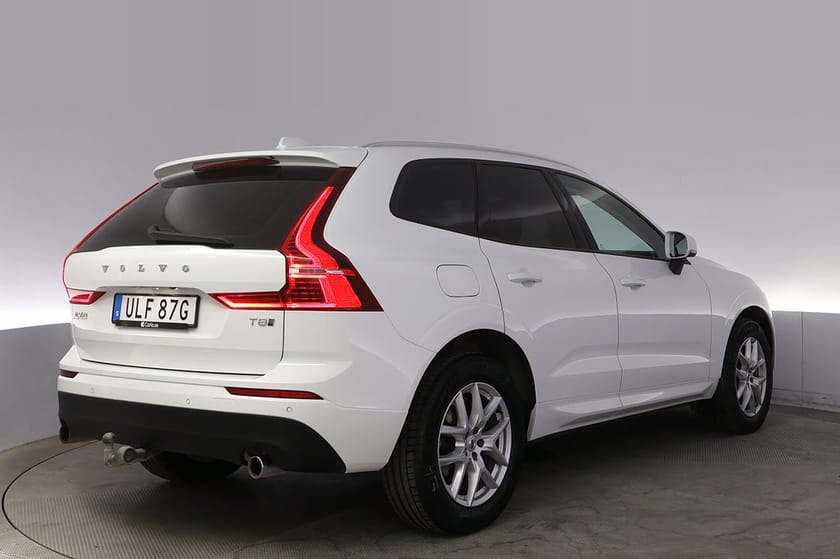 Bild 5 av Volvo XC60 T8 Twin Engine AWD Momentum Drag Pano Kamera