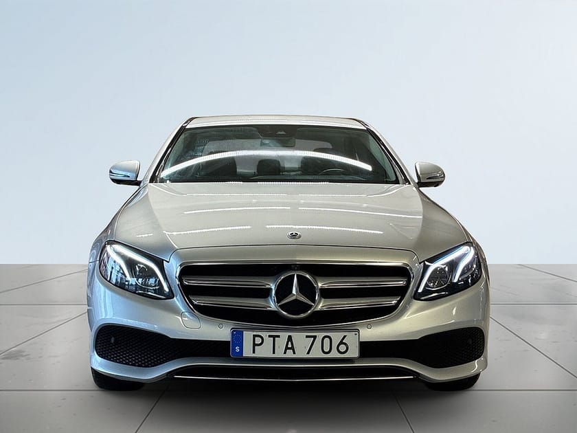 Bild 2 av Mercedes-Benz E 220 d 4MATIC Avantgarde dragkrok 360° S&V-däck navi