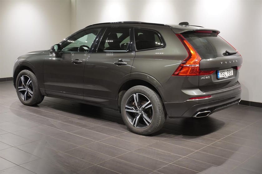 Bild 2 av Volvo XC60 B4 AWD R-Design Drag Kamera Panorama