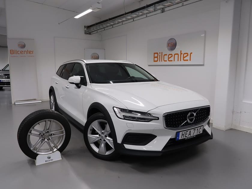 Bild 1 av Volvo V60 Cross Country D4 AWD V-Däck ingår Drag-Värmare-VoC-Pilot-AdaptivFH-BT