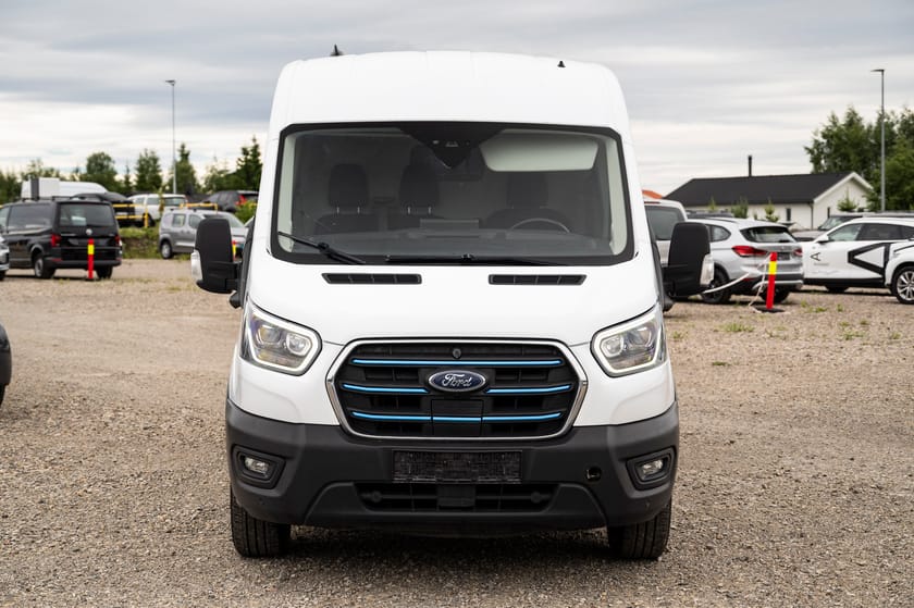 Bilde 3 av Ford E-Transit 350 BEV 269hk L3 Trend Auksjon! Les tekst!