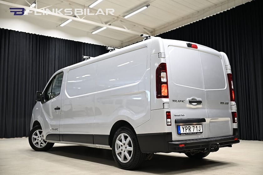 Bild 5 av Renault Trafic Skåpbil 125HK Inredning|Dubbelgolv|GPS|Backkamera|Drag|Värmare