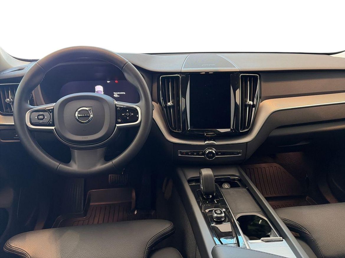 Volvo XC60 2023 - miniatyr 9