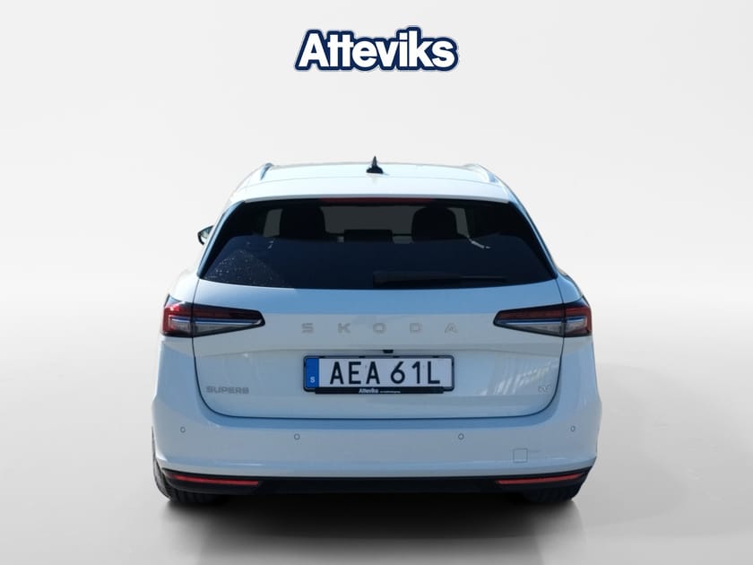 Bild 4 av Škoda Superb iV Kombi SELECTION 1,5 TSI 204 HK 6 VXL DSG