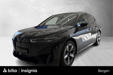 BMW iX xDrive50 xDrive50/Hengerfeste/Glasstak/HUD/H&K/Sportspakke