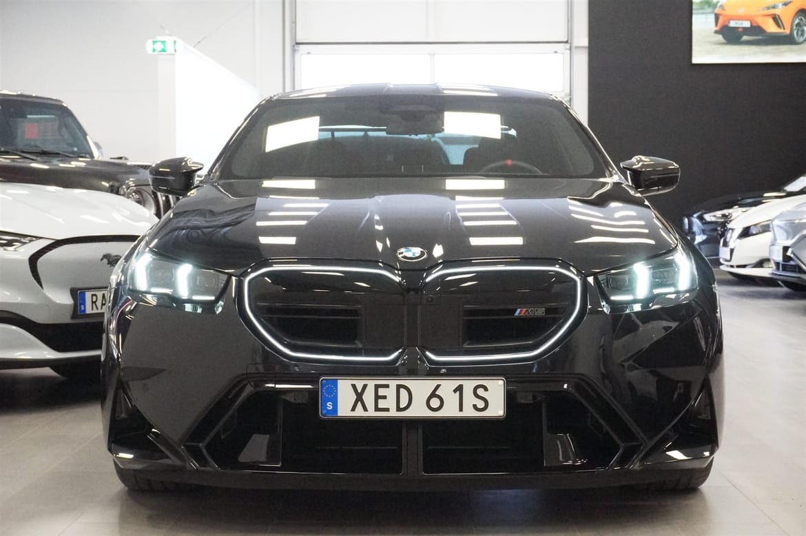 BMW M5 Steptronic, 727hk, 2025