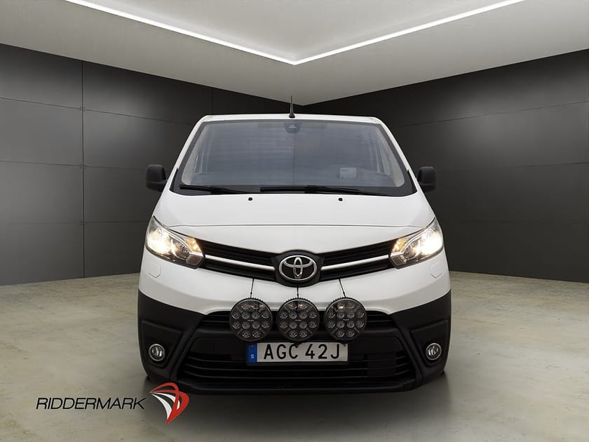 Bild 5 av Toyota Proace L3 Ny-Kamrem Värmare PDC Dragkrok HUD Moms