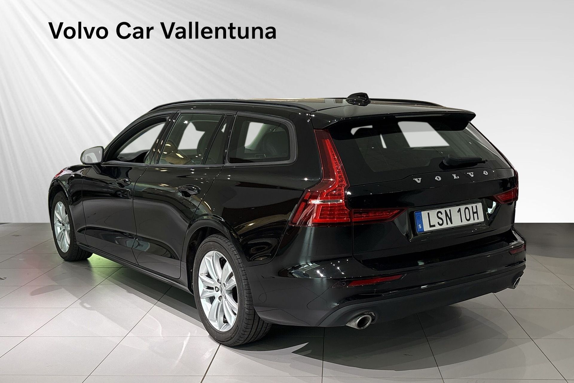 Volvo V60 D3 AWD Momentum SE II 2020, bild 4/10