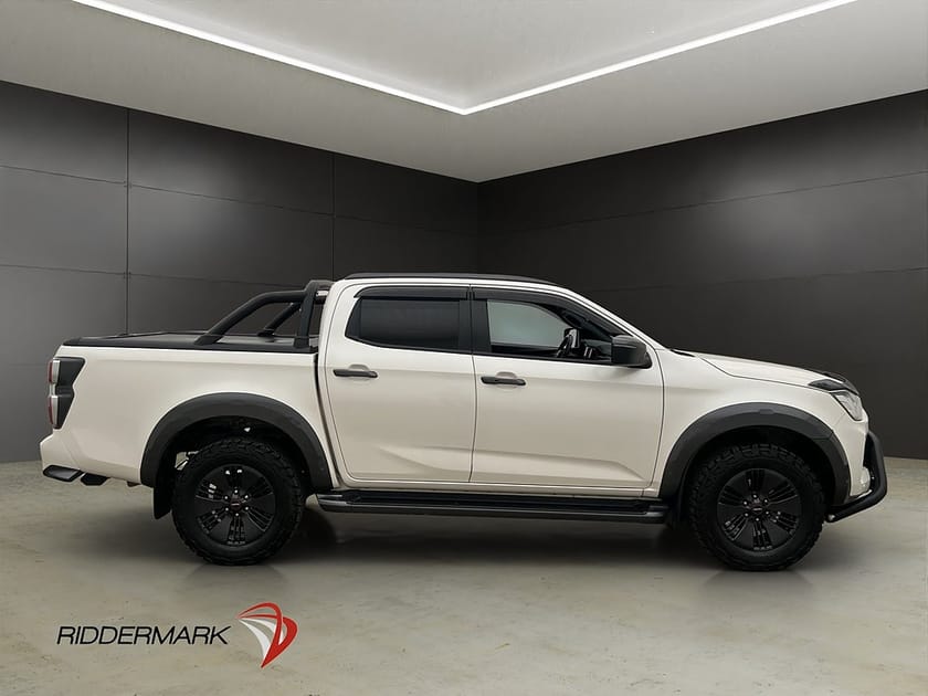 Bild 2 av Isuzu D-Max Space Cab XRX 1.9 CNG 4WD Värm Drag B-Kamera CARPLAY Moms