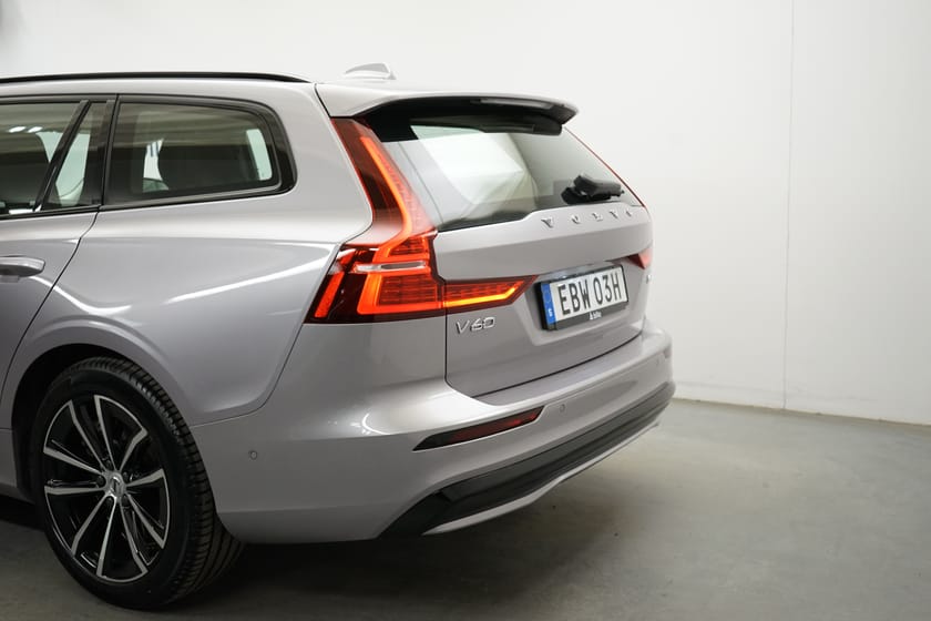 Bild 3 av Volvo V60 T6 Plus Dark Nordic Edition, HarmanKardon PremiumSound, Navigation