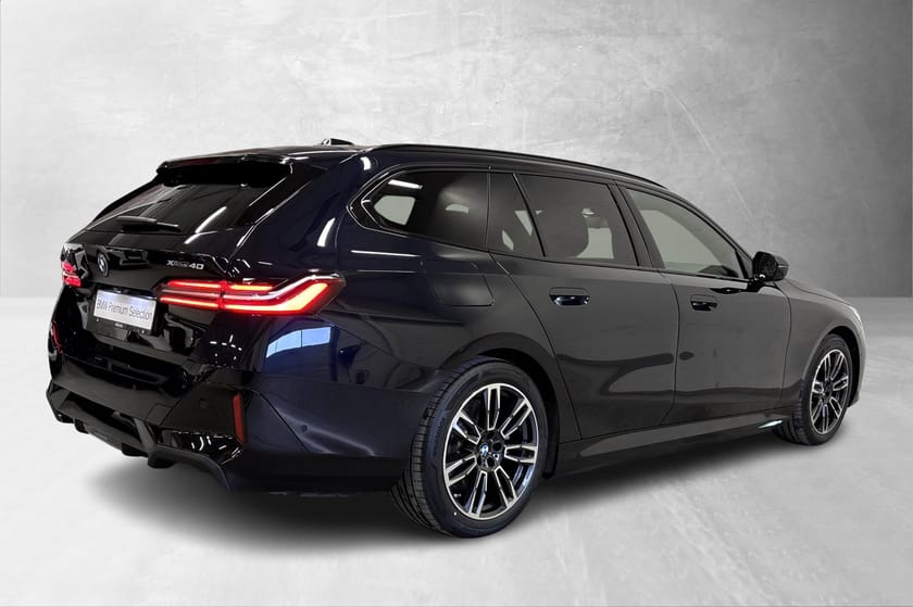 Bilde 4 av BMW i5 xDrive40 Touring Touring, FullyCharged, B&W, Panorama, Krok