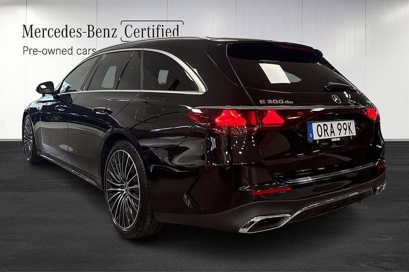 Bild 4 av Mercedes-Benz E 300 d e 4MATIC T de 4-Matic Kombi AMG Superscreen Rattvärme Drag