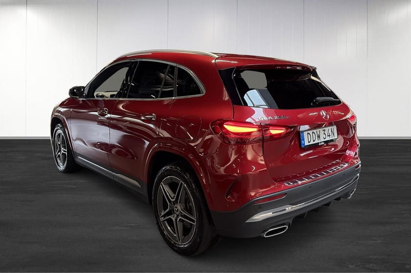 Bild 3 av Mercedes-Benz GLA 250 e