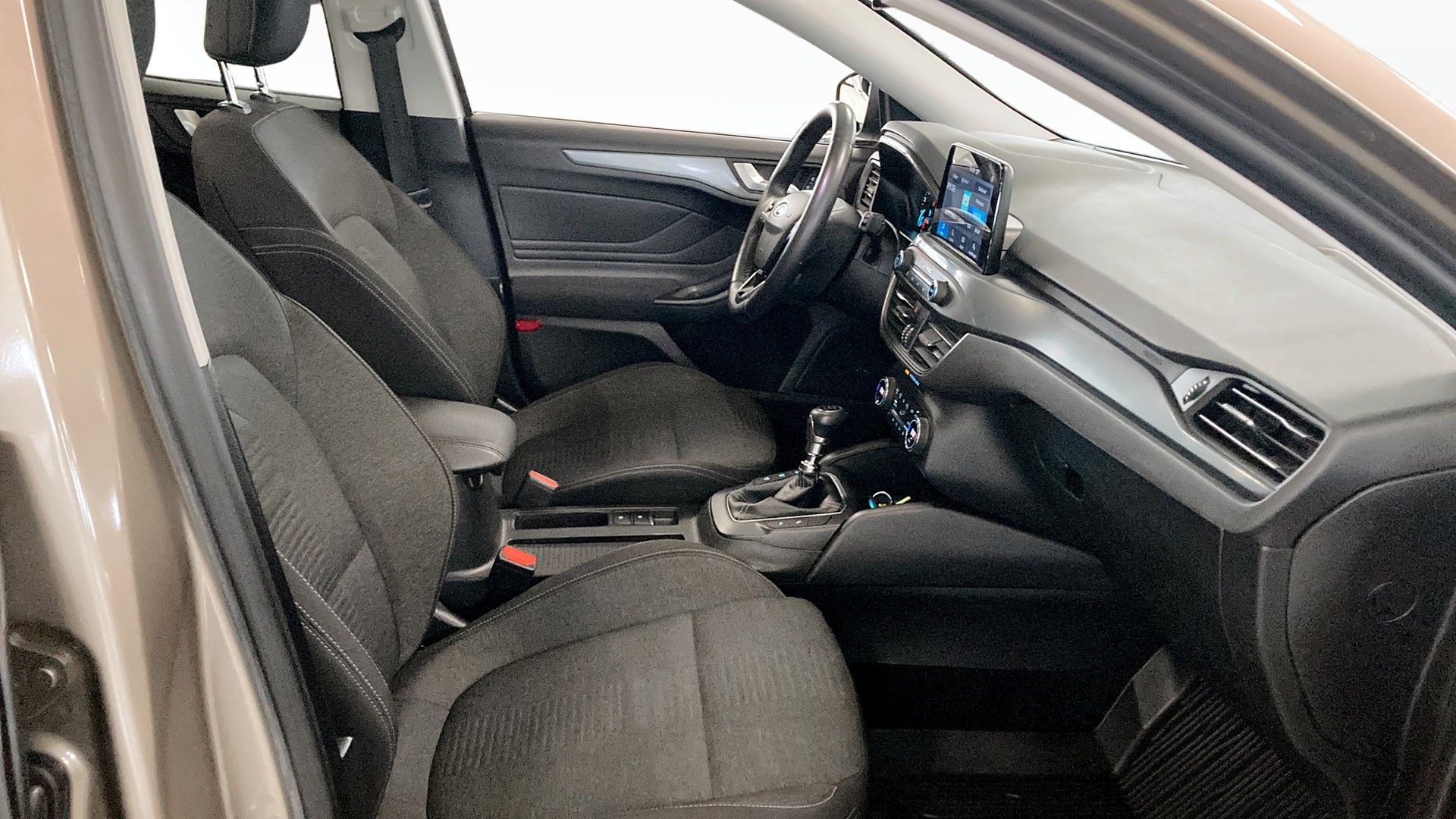 Ford Focus Kombi Active 1.0 EcoBoost 2019, bild 3/10