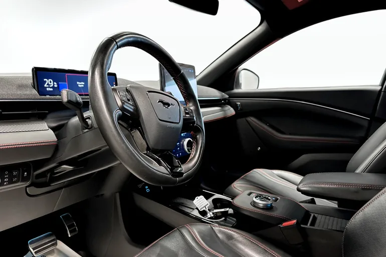 Ford Mustang Mach-E Standard Range AWD
