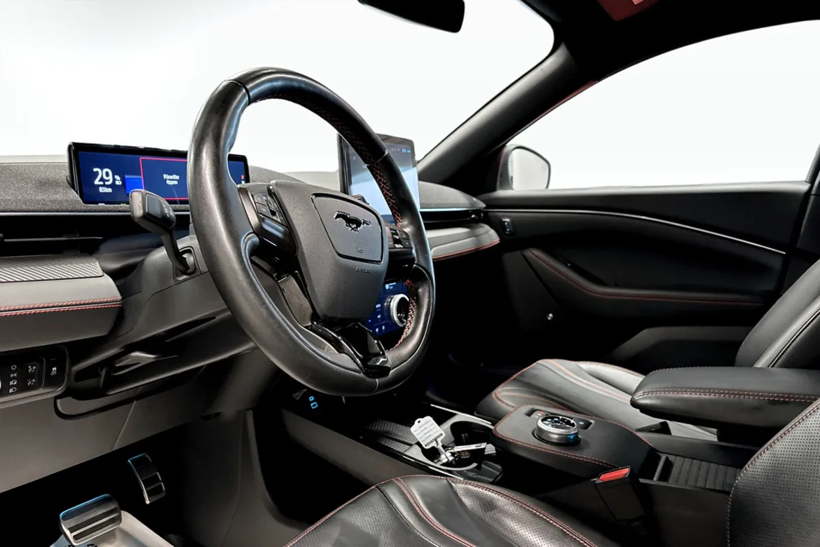 Ford Mustang Mach-E Standard Range AWD