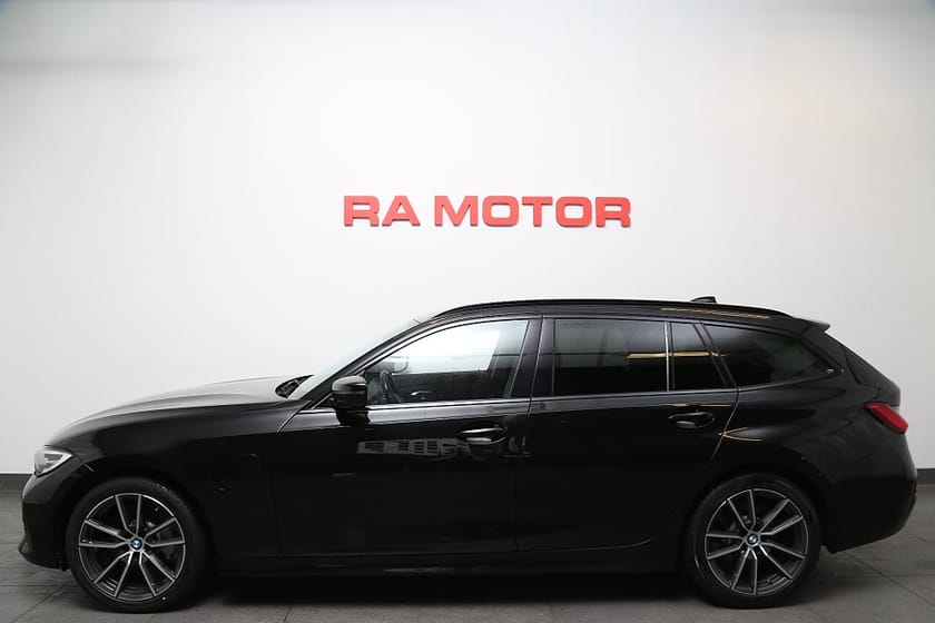 Bild 3 av BMW 330e Touring Plug-in 292hk Sport Line Aut Drag