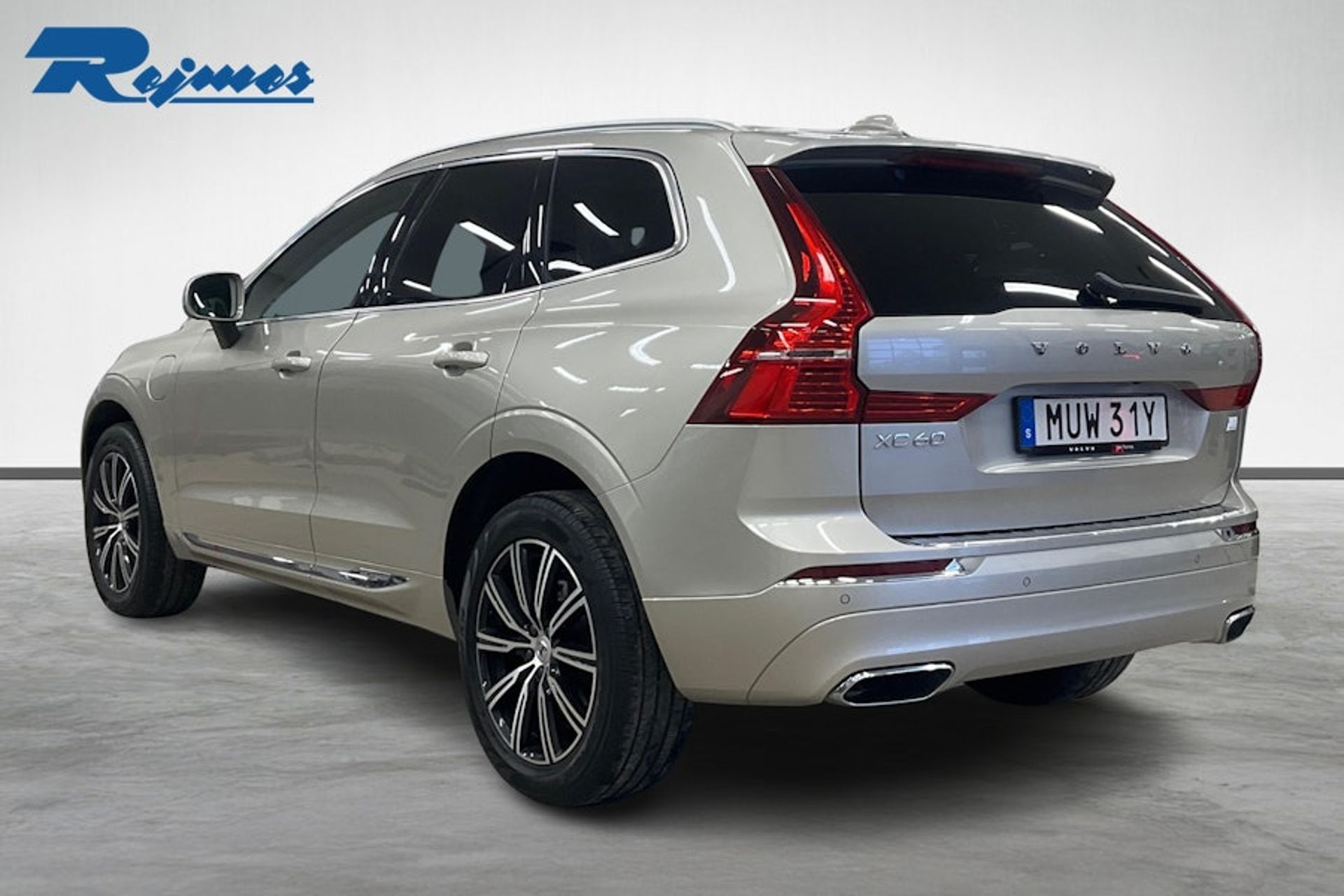 Volvo XC60 T6 AWD Recharge 2021, bild 2/10