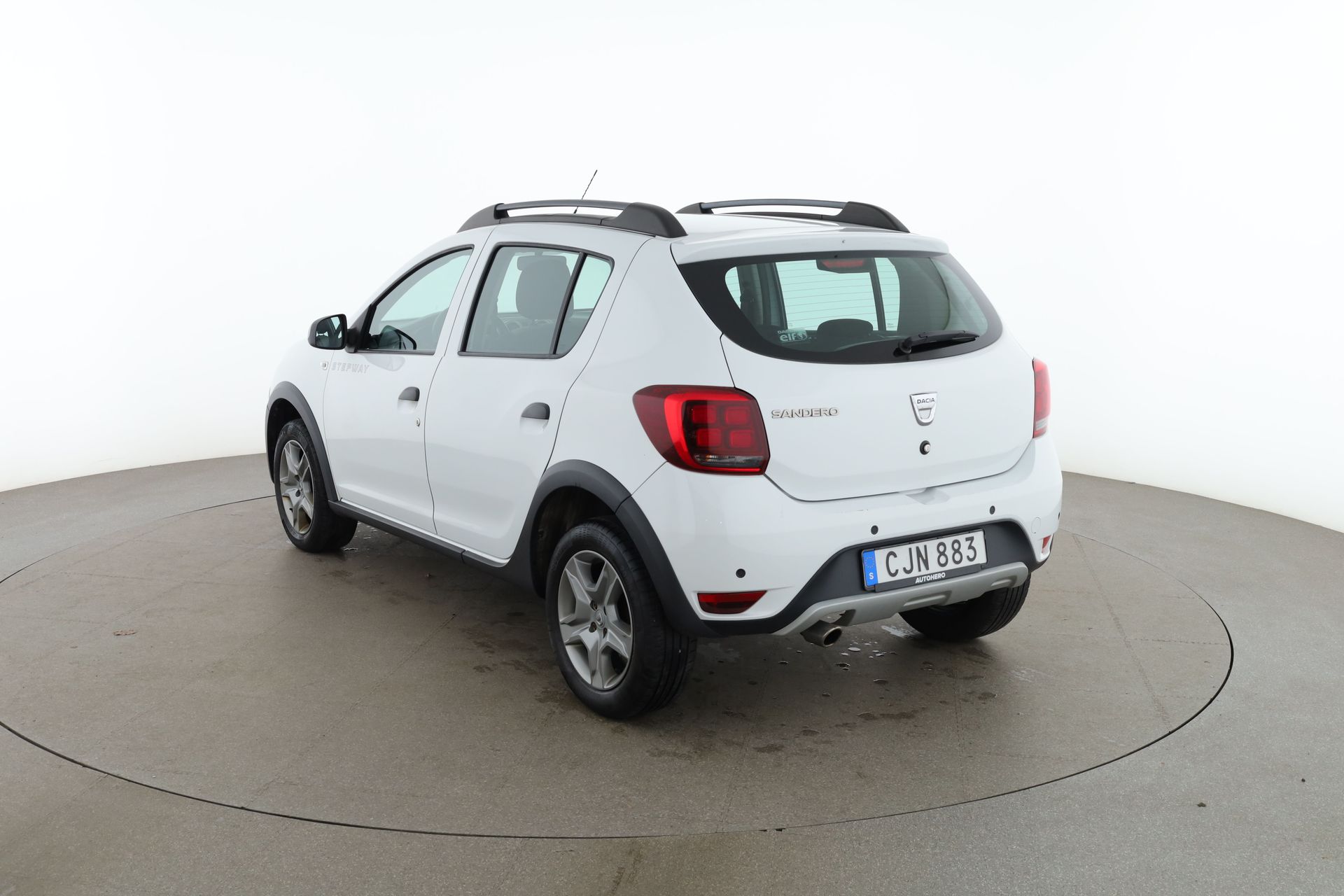 Dacia Sandero Stepway 2017, photo 3/10
