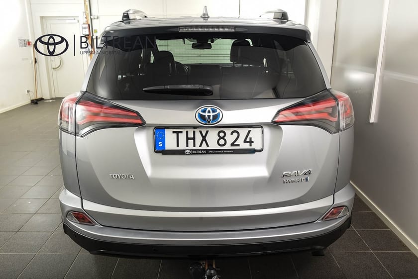 Bild 4 av Toyota RAV4 Hybrid Elhybrid 2.5 AWD X-Edition Drag Backkamera M-värm