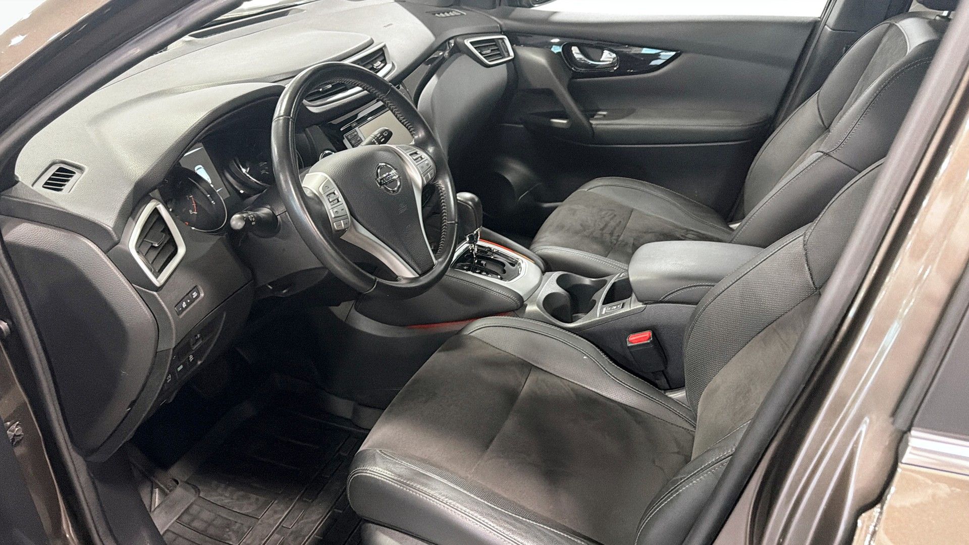 Nissan Qashqai 2017, kuva 6/9